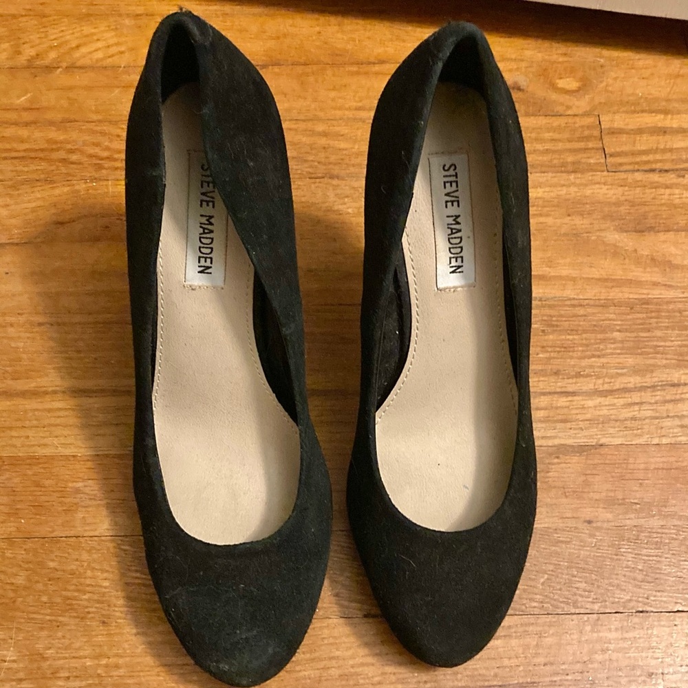 Black Suede Pumps